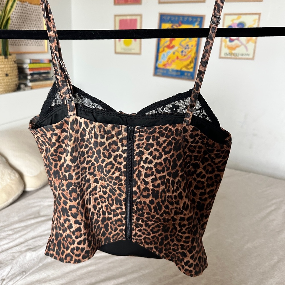 EDIKTED Edin Leopard Print Mesh Bra size XS - Picture 7 of 9